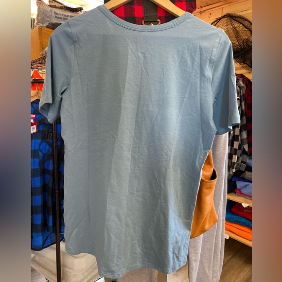 Lululemon love short sleeve tee shirt size 8 or 10 - Picture 2 of 3